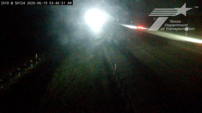 Live snapshot from BMT - IH-10 @ SH-124 Winnie