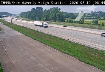 Live snapshot from IH45@New Waverly Weigh Station