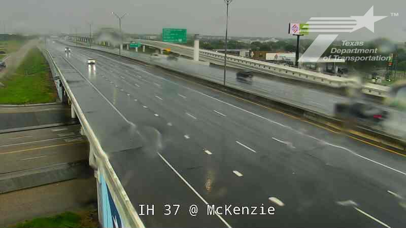 Live snapshot from IH37 @ McKenzie