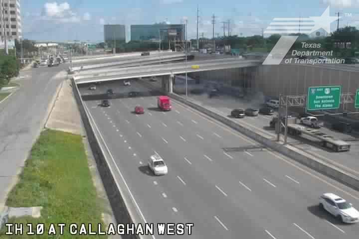 Live snapshot from IH 10 at Callaghan West