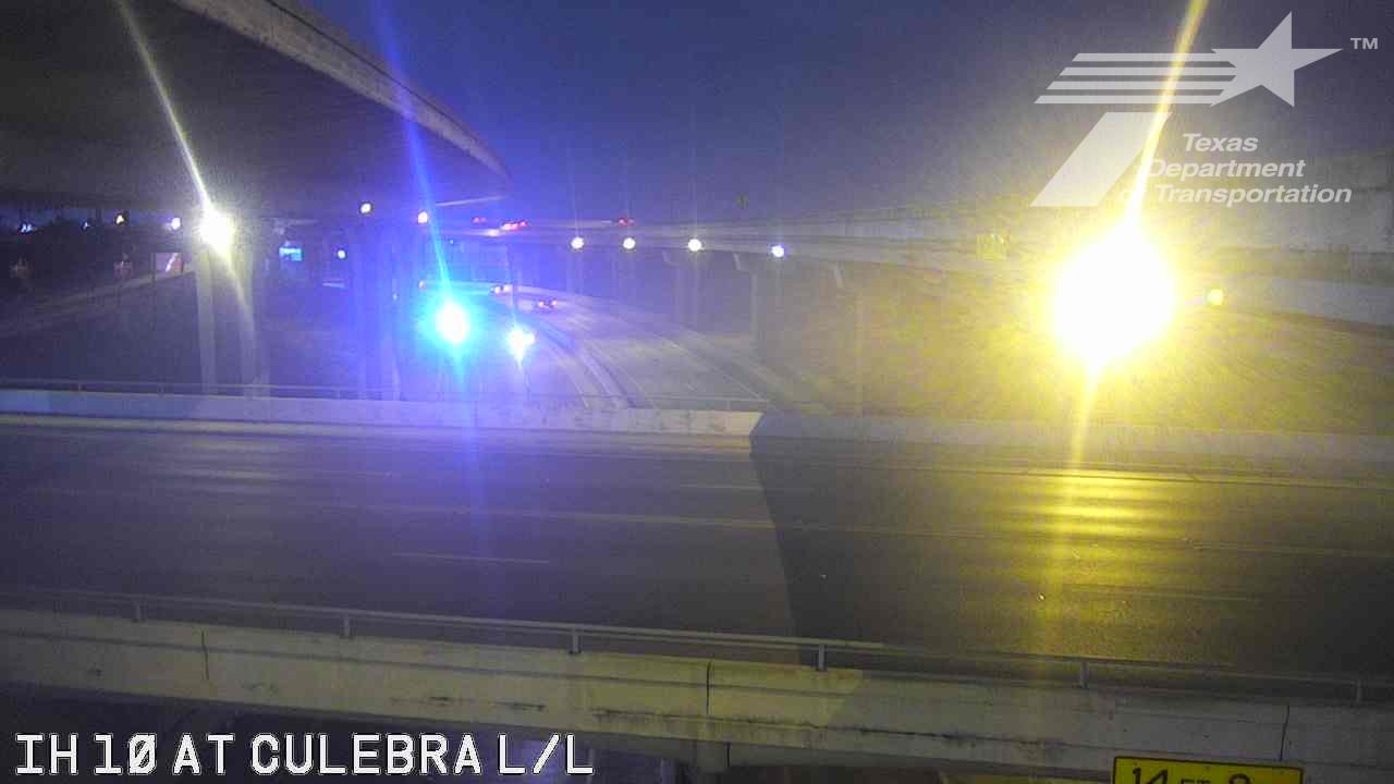 Live snapshot from IH 10 at Culebra (Lower Lvl)