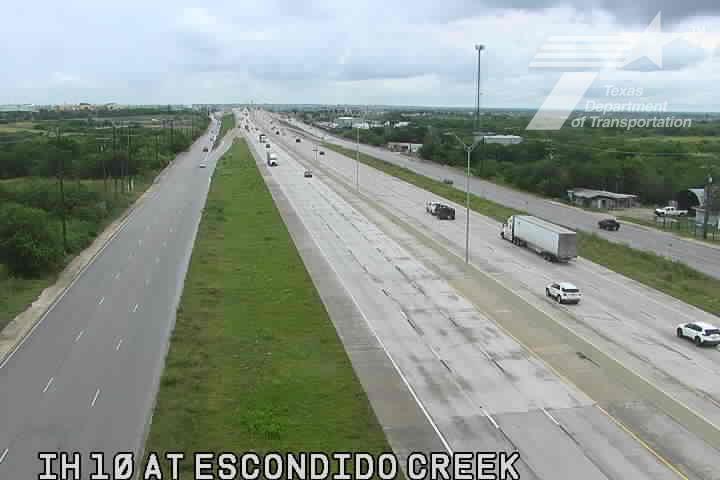 Live snapshot from IH 10 at Escondido Creek