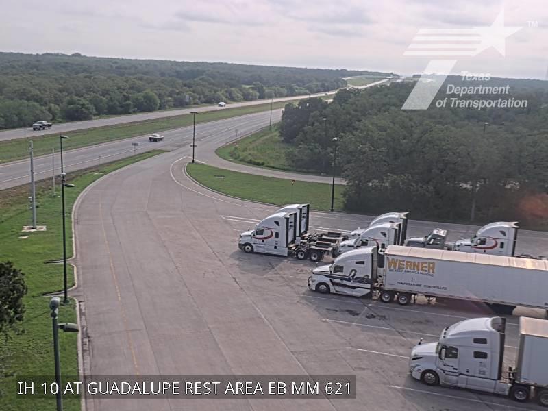Live snapshot from IH 10 at Guadalupe Rest Area EB (MM 621)