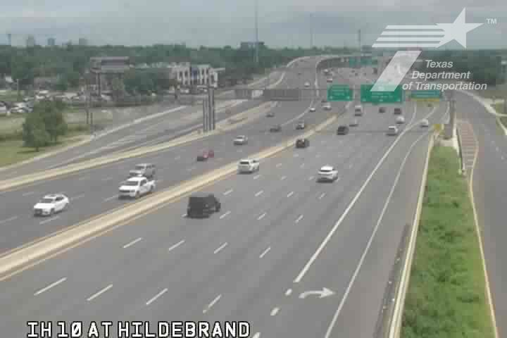 Live snapshot from IH 10 at Hildebrand
