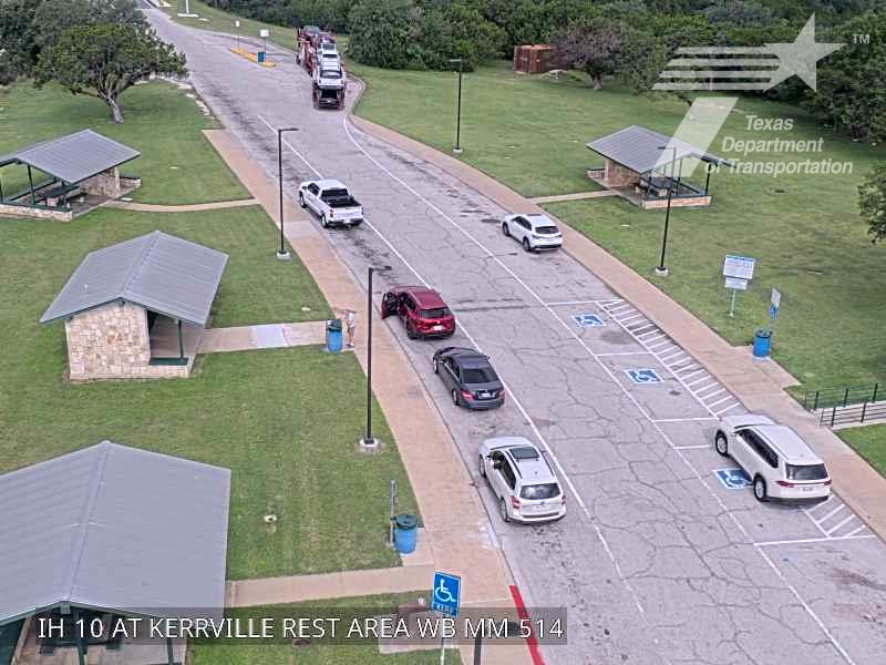 Live snapshot from IH 10 at Kerrville Rest Area WB (MM 514)