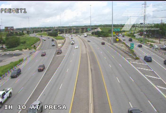 Live snapshot from IH 10 at Presa