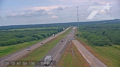 Live snapshot from IH 10 at SH 130 (MM 615)