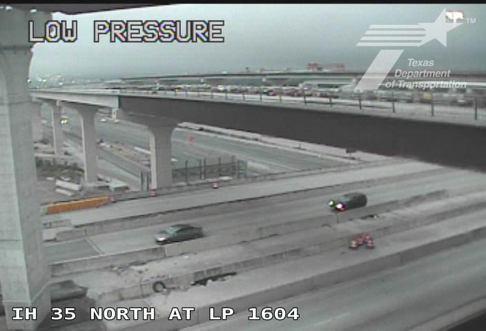Live snapshot from IH 35 North at LP 1604