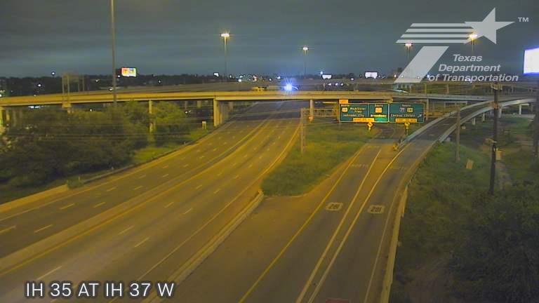 Live snapshot from IH 35 at IH 37 W