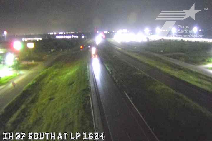 Live snapshot from IH 37 South at LP 1604