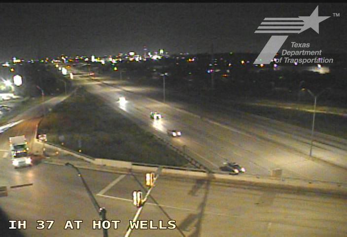 Live snapshot from IH 37 at Hot Wells
