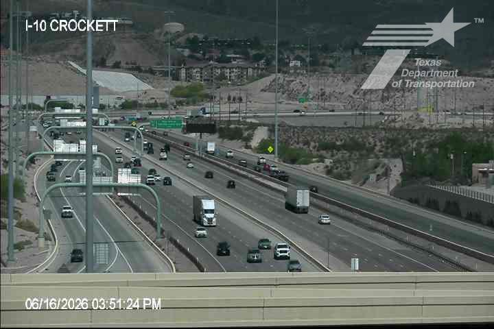 Live snapshot from IH-10 @ Crockett
