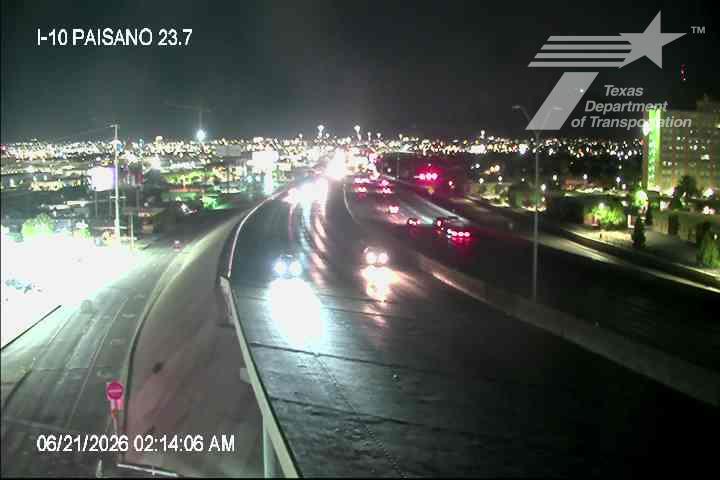 Live snapshot from IH-10 @ Paisano