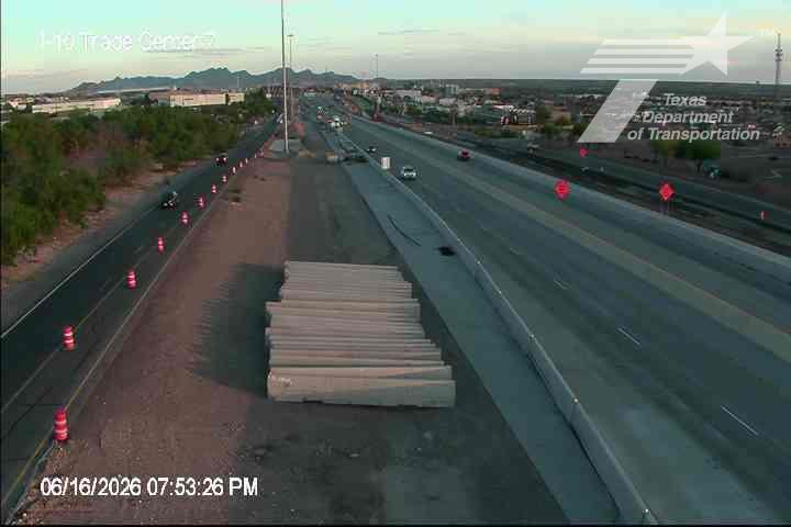 Live snapshot from IH-10 @ Trade Center