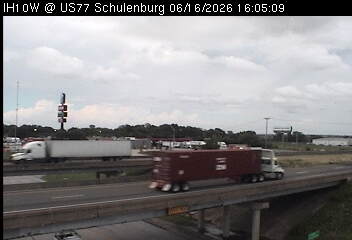 Live snapshot from IH-10 @ US-77 - Schulenburg