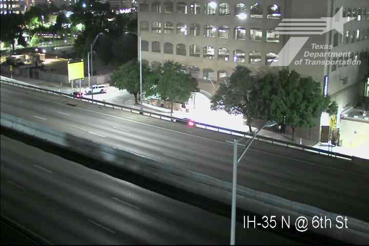 Live snapshot from IH-35 @ 6th