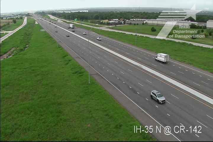 Live snapshot from IH-35 @ CR-142