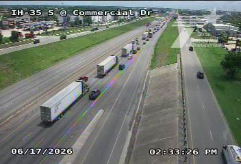 Live snapshot from IH-35 @ Commercial Dr