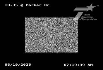 Live snapshot from IH-35 @ Parker Dr