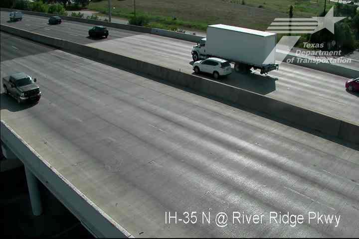 Live snapshot from IH-35 @ River Ridge Pkwy