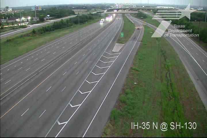 Live snapshot from IH-35 @ SH-130