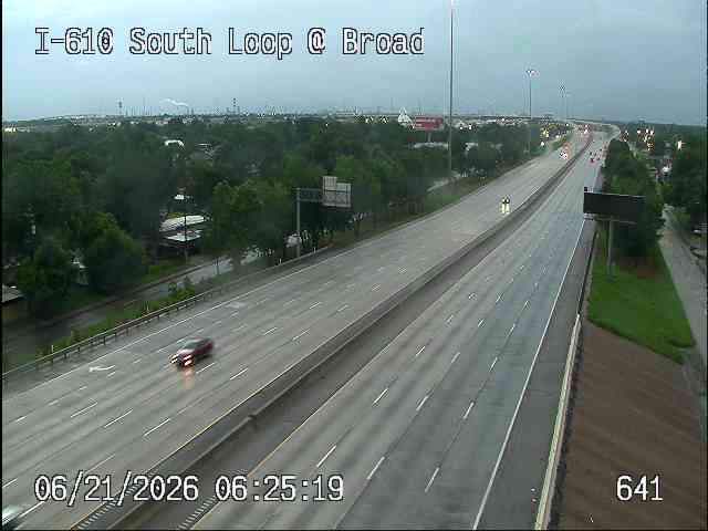 Live snapshot from IH-610 South Loop @ Broad