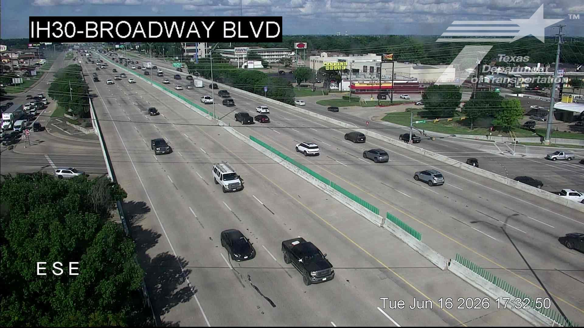 Live snapshot from IH30 @ Broadway Blvd