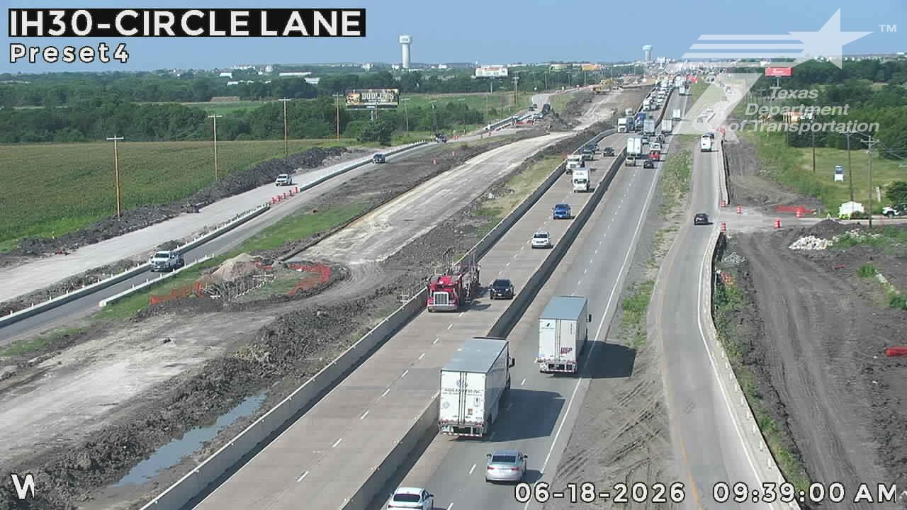 Live snapshot from IH30 @ Circle Lane