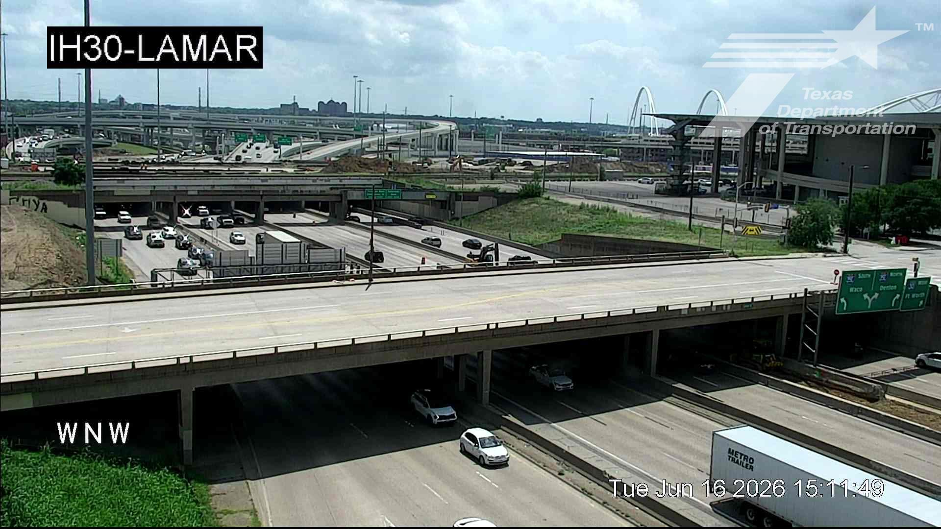 Live snapshot from IH30 @ Lamar