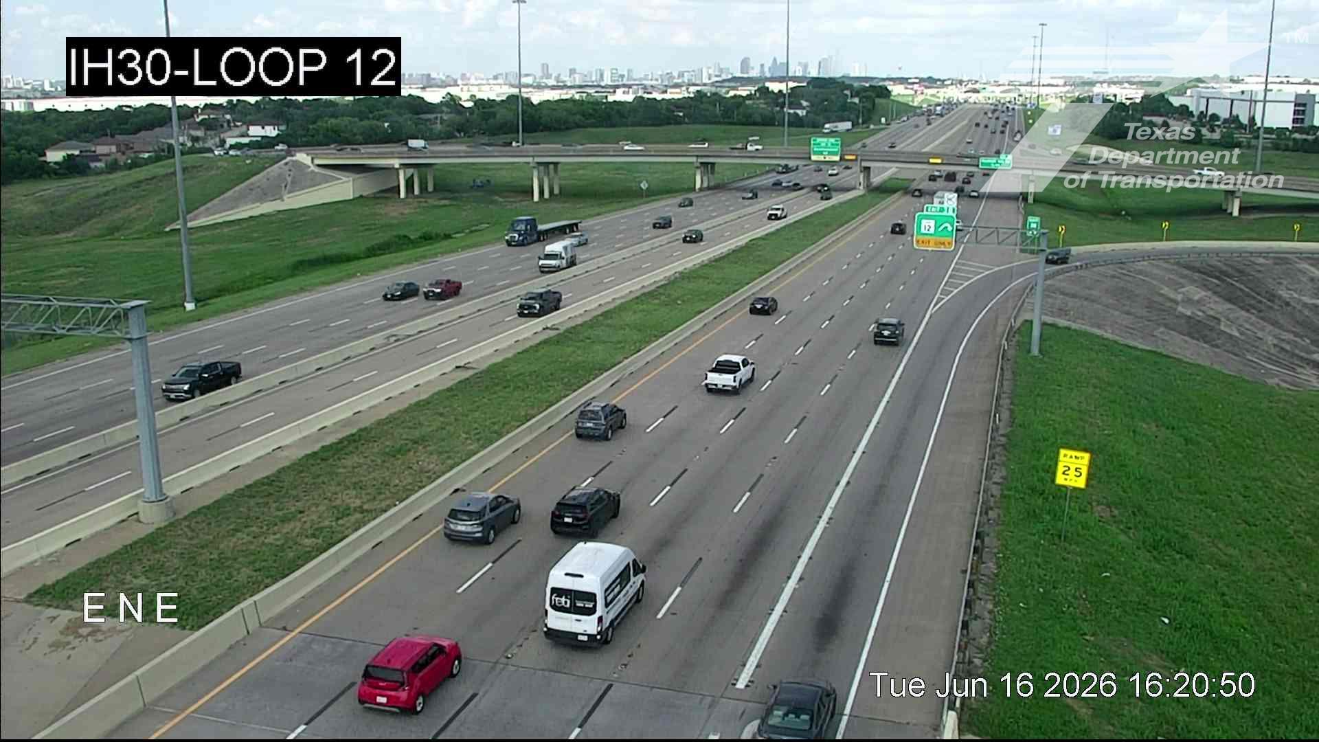 Live snapshot from IH30 @ Loop 12