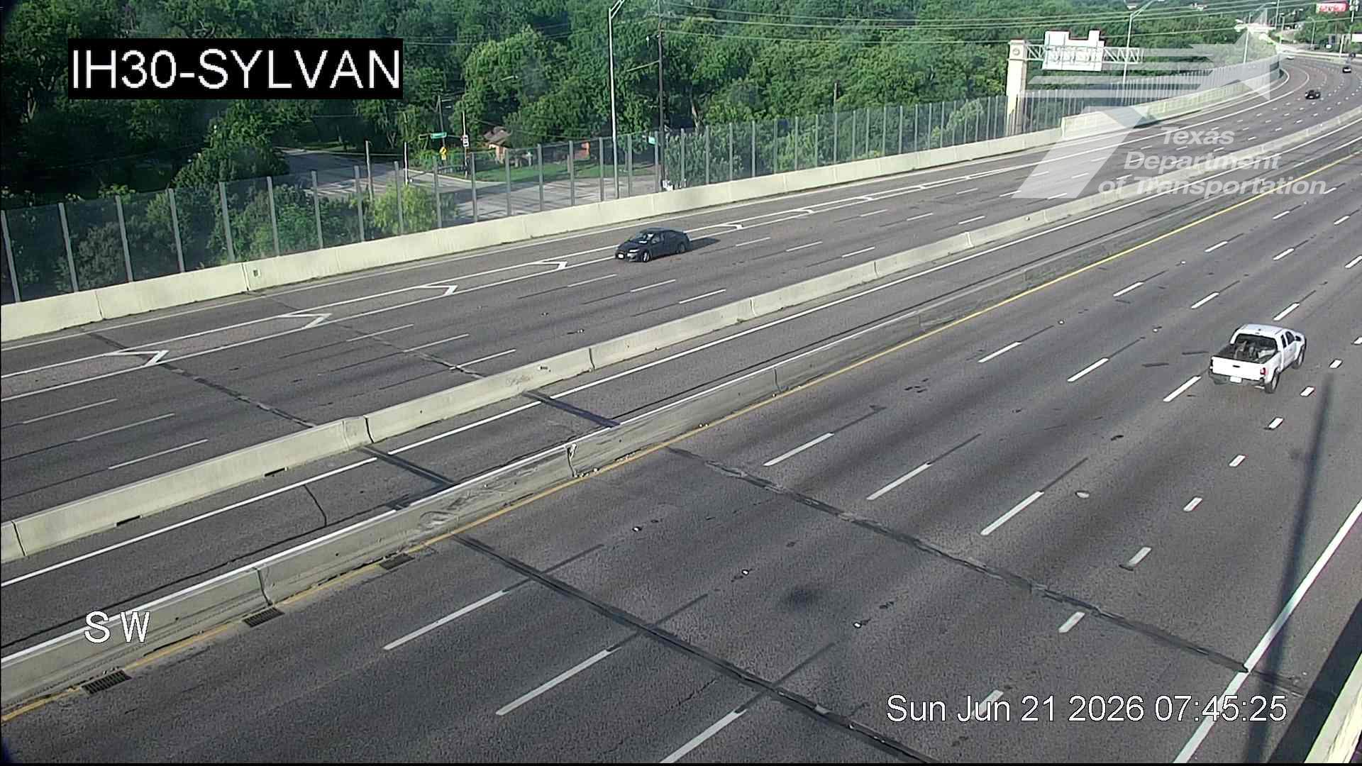 Live snapshot from IH30 @ Sylvan