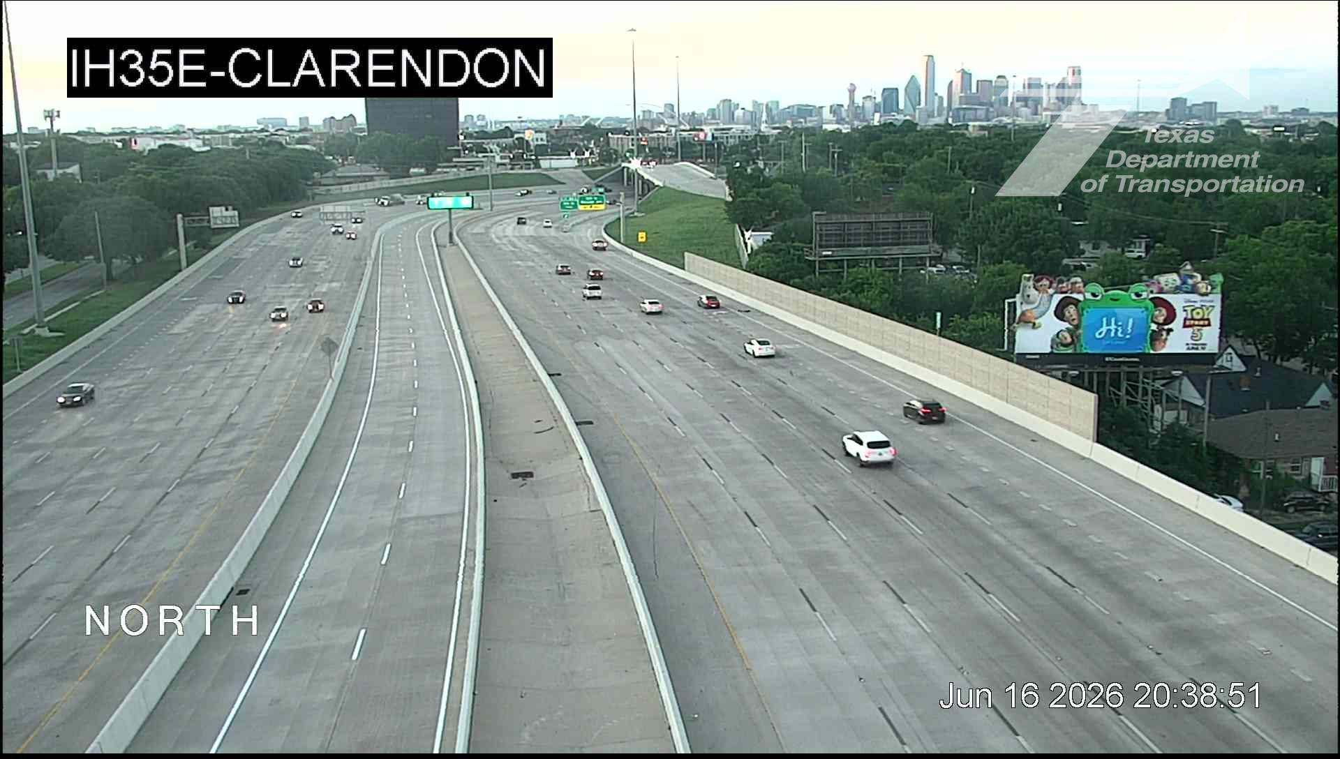 Live snapshot from IH35E @ Clarendon