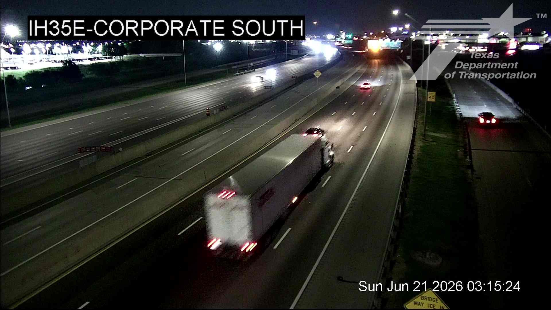 Live snapshot from IH35E @ Corporate South