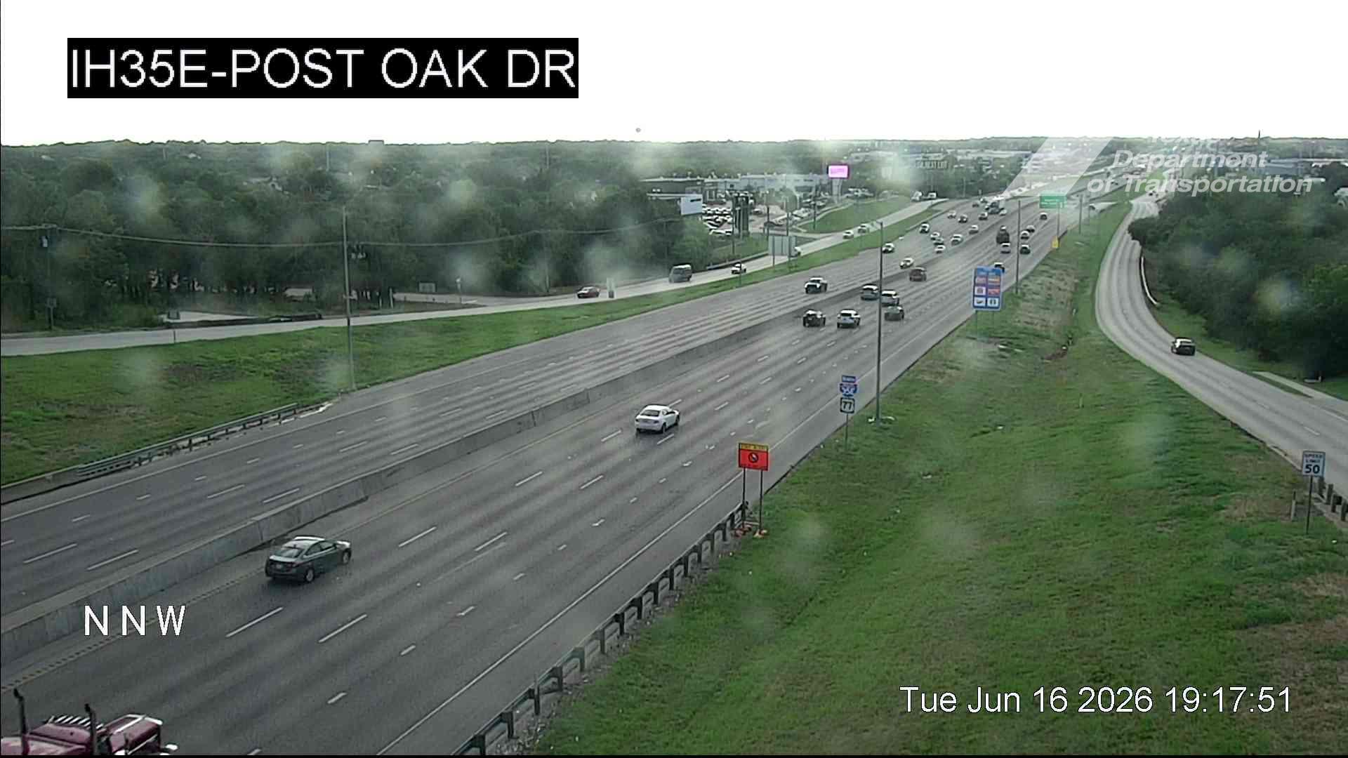 Live snapshot from IH35E @ Post Oak Dr