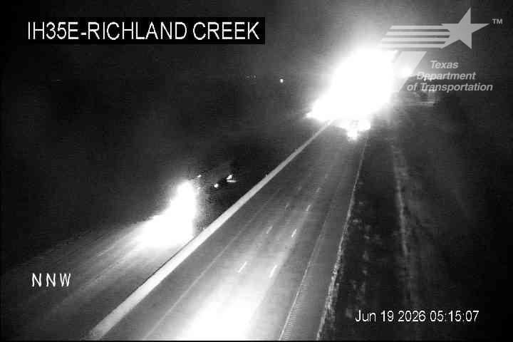 Live snapshot from IH35E @ Richland Creek