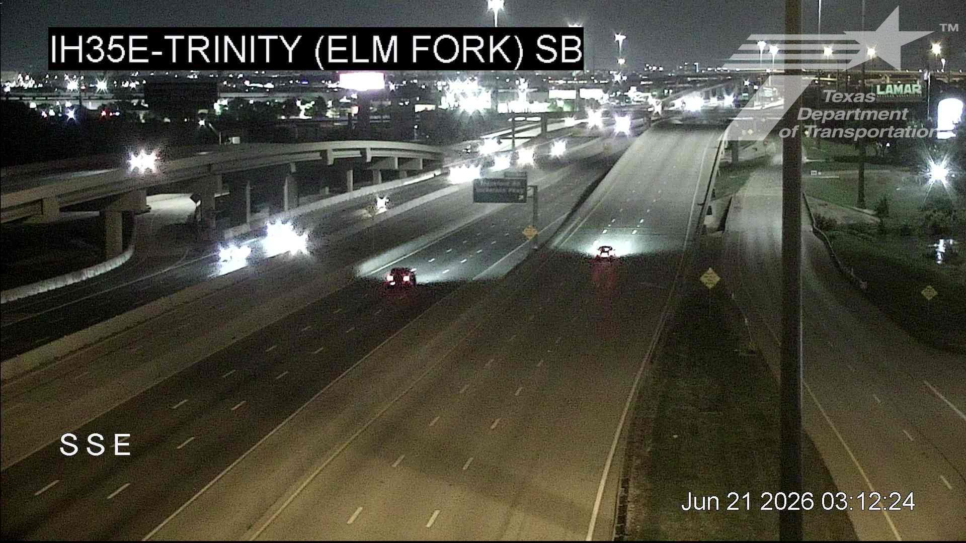 Live snapshot from IH35E @ Trinity (Elm Fork) SB