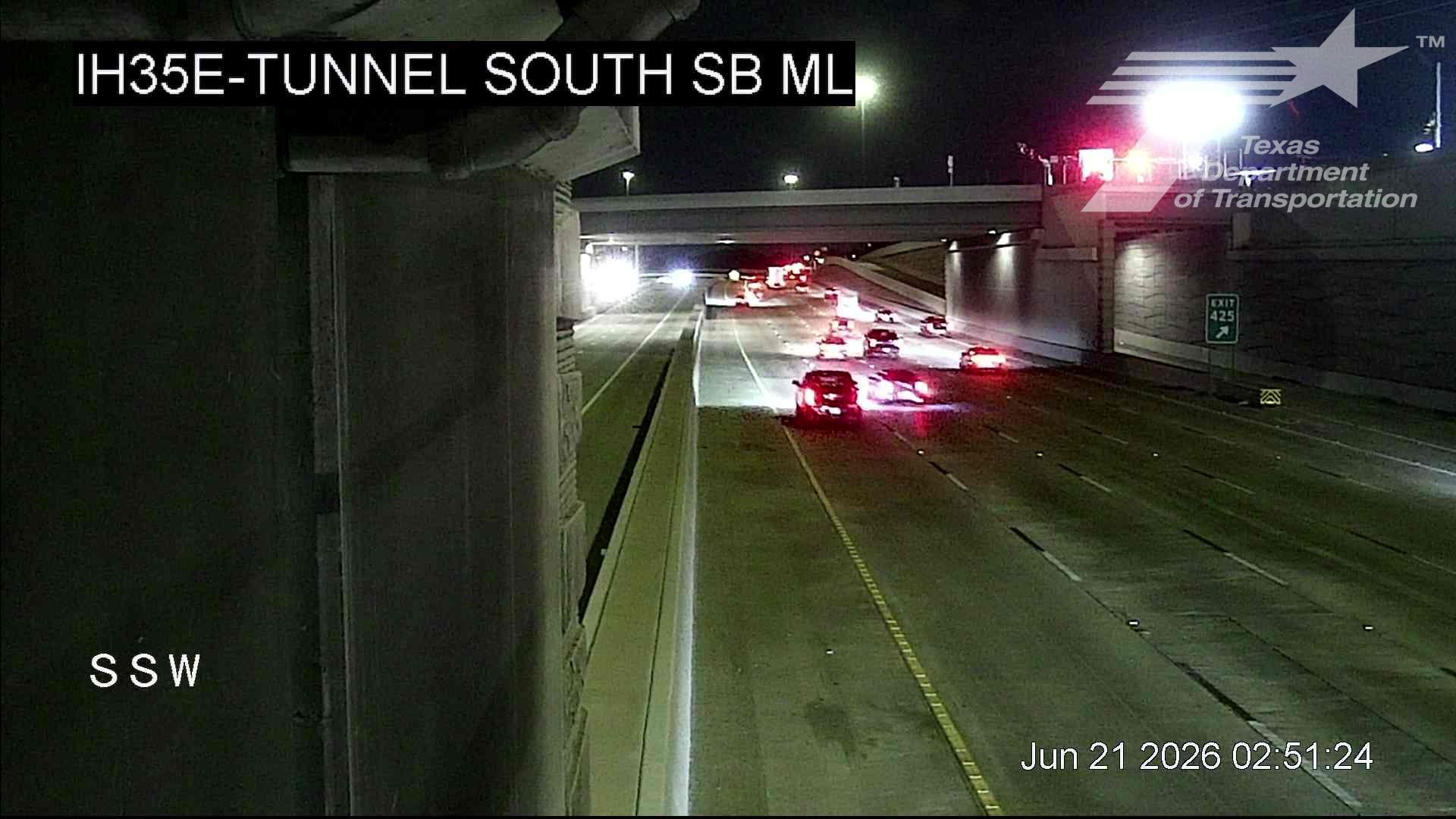 Live snapshot from IH35E @ Tunnel South SB ML
