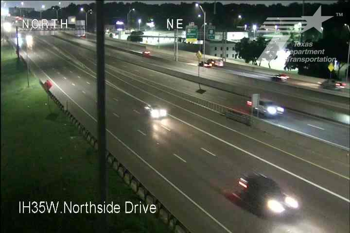 Live snapshot from IH35W @ Northside