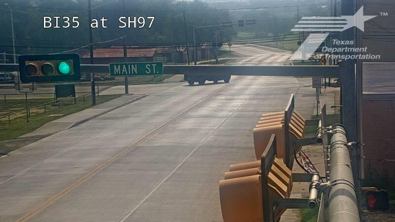 Live snapshot from Cotulla BI35 @ SH97