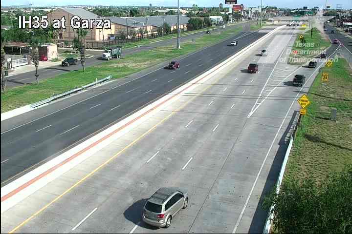 Live snapshot from IH35 @ Garza