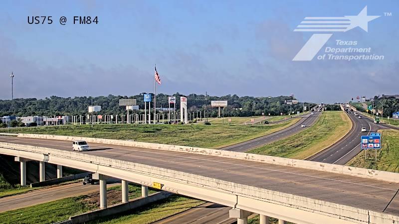 Live snapshot from PAR.US75.FM84.PTZ