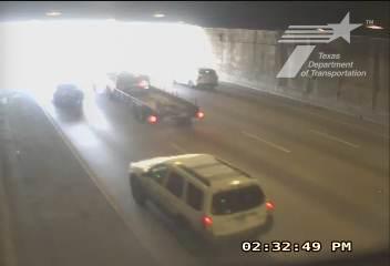 Live snapshot from Spur 366 @ EB Tunnel Cam 7