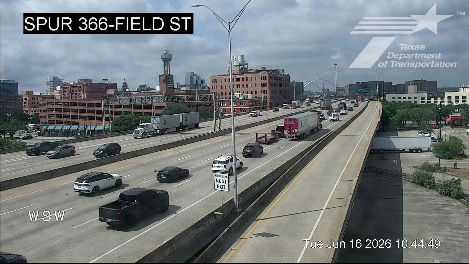 Live snapshot from Spur 366 @ Field St