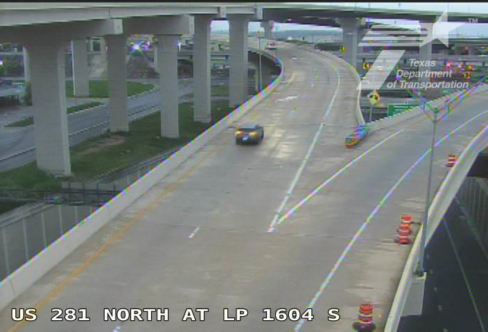 Live snapshot from US 281 North at LP 1604 S