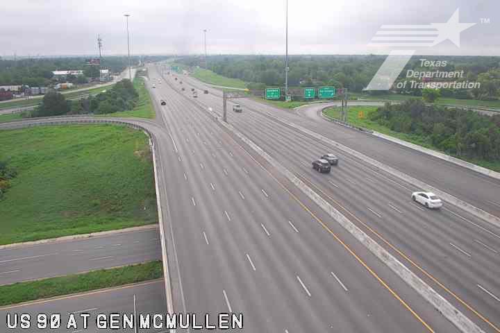 Live snapshot from US 90 at Gen McMULLEN